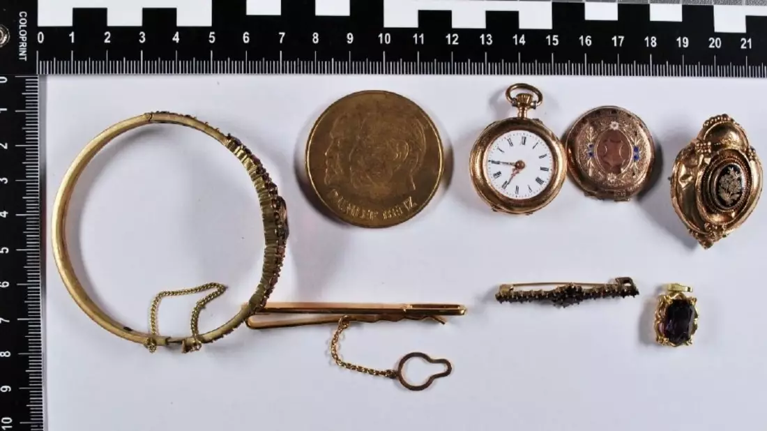 POL-NI: Schmuck aufgefunden - Eigentümer gesucht - Bild: presseportal.de