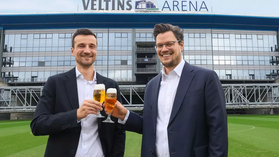 Vertrag bis 2036 verlängert: Brauerei ist weitere zehn Jahre Namensgeber der Veltins-Arena - Bild: presseportal.de