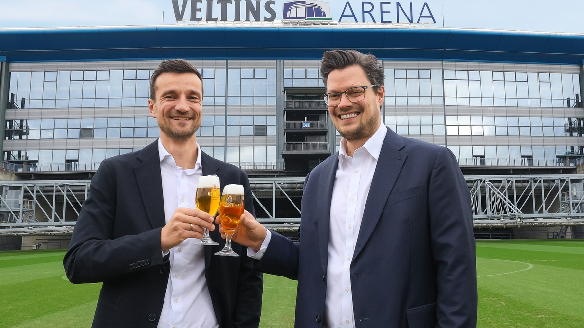 Vertrag bis 2036 verlängert: Brauerei ist weitere zehn Jahre Namensgeber der Veltins-Arena - Foto: presseportal.de