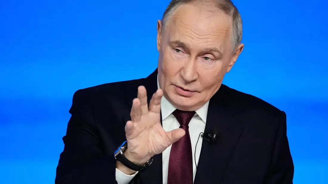 Putin bleibt bei seinen Bedingungen für ein Kriegsende in der Ukraine. - Bild: Pavel Bednyakov/AP/dpa