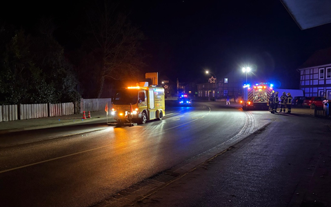 FW Flotwedel: Ölspur sorgt für langwierigen Einsatz in Wienhausen - Foto: presseportal.de