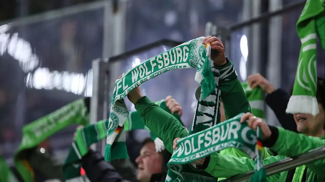 Fans des VfL Wolfsburg (Archiv) - Bild: über dts Nachrichtenagentur