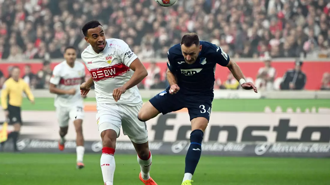 Der VfB und Hoffenheim lieferten sich ein umkämpftes Landesduell. - Bild: Uli Deck/dpa