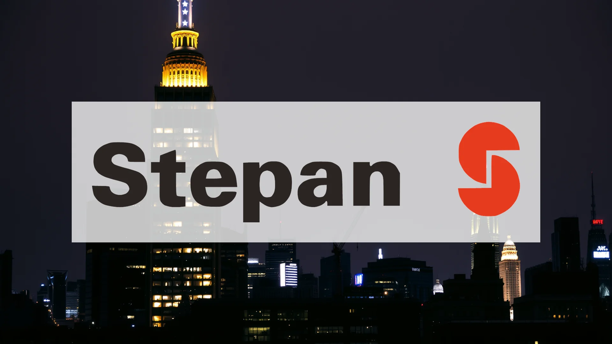Stepan Shares Face Selling Pressure Amid Technical Downgrade - Foto: über boerse-global.de
