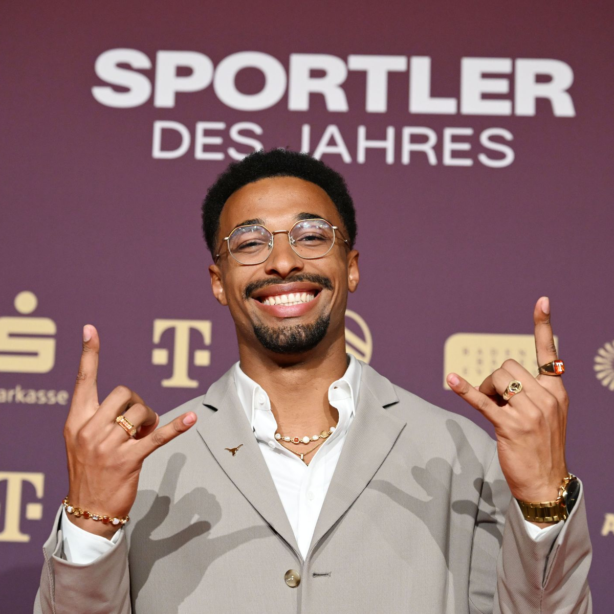 Konnte die Ehrung nur aus der Ferne entgegennehmen: Franziska Preuß. - Foto: Uli Deck/dpa