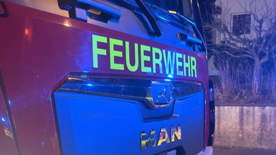 FW-DT: Brennende Mikrowelle löst Feuerwehreinsatz in Hiddesen aus - Bild: presseportal.de