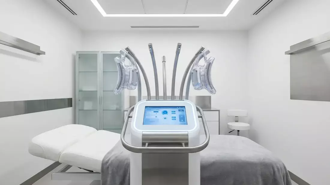 Kryolipolyse 2025: Kältetherapie findet neue Rolle neben Abnehm-Medikamenten - Bild: über boerse-global.de