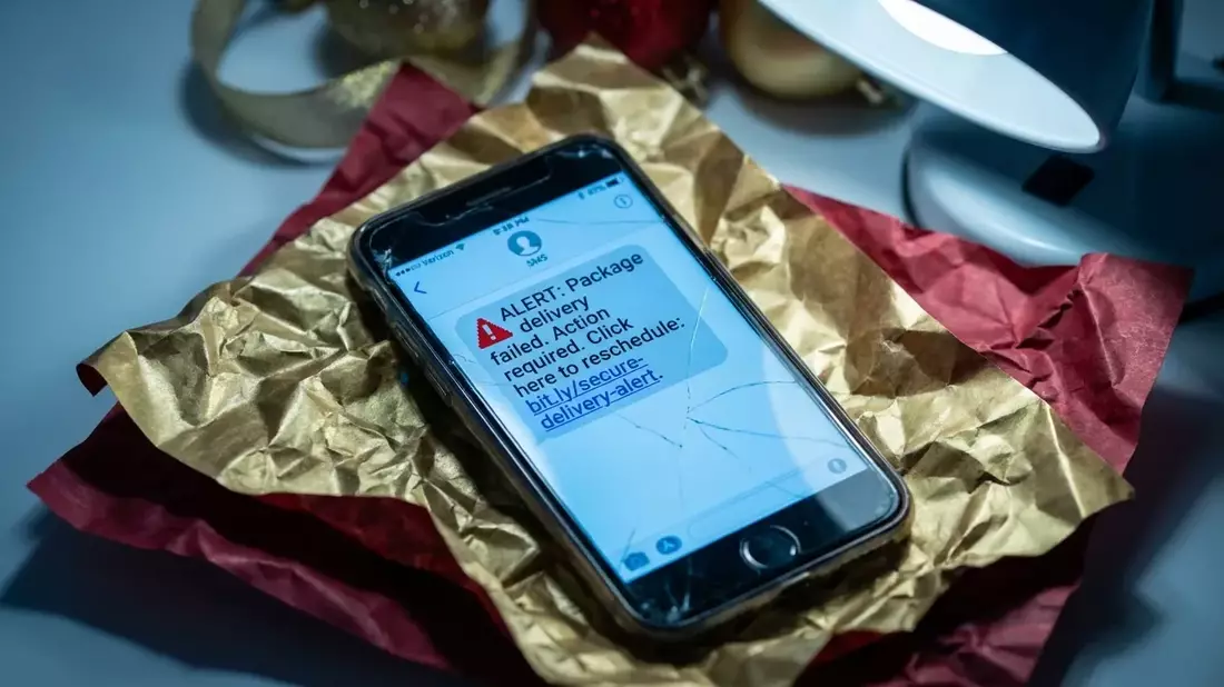 Smishing-Welle überrollt Smartphones vor Weihnachten - Bild: über boerse-global.de