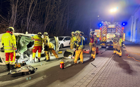 FW Menden: Verkehrsunfall auf der Balver Straße - eine Person verletzt - Foto: presseportal.de