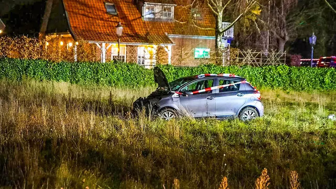 Die benachbarte Gemeinde Elburg teilte mit, dass die Parade abgebrochen worden sei.  - Bild: ANP PRESS BUREAU DE BREIJ/ANP/dpa