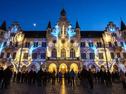 Bregenz: Rathausleuchten krönt Weihnachts-Saison - Foto: über boerse-global.de