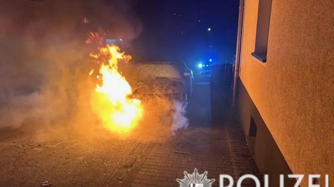 POL-PIZW: Wer hat den Audi angezündet? - Bild: presseportal.de