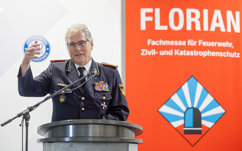 Der Präsident des Deutschen Feuerwehrverbands, Karl-Heinz Banse, sieht ein Umdenken in Deutschland. (Archivbild) - Foto: Daniel Schäfer/dpa/ZB