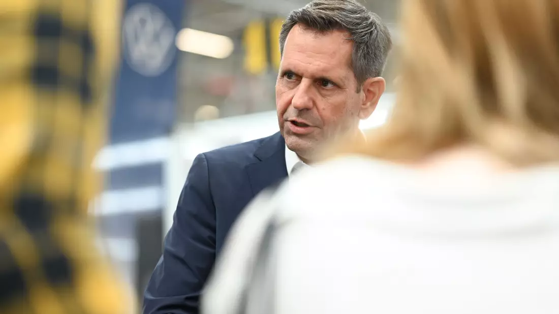 Niedersachsen hält 20 Prozent der Stimmrechte im VW-Konzern. Ministerpräsident Lies sitzt für das Land im Aufsichtsrat. (Archivbild) - Bild: Lars Penning/dpa