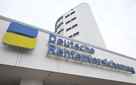 Die Rentenkommission soll grundlegende Reformvorschläge machen. (Archivbild) - Foto: Bernd Weißbrod/dpa