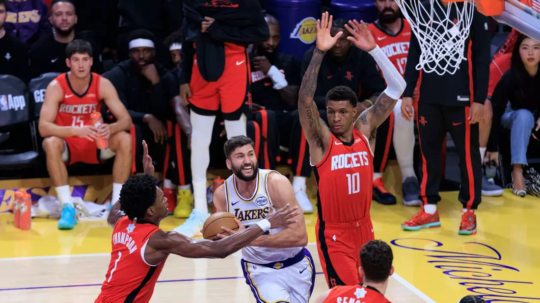 Maxi Kleber (M) konnte die Niederlage der Los Angeles Lakers nicht verhindern.  - Bild: Ariana Ruiz/PI via ZUMA Press Wire/dpa