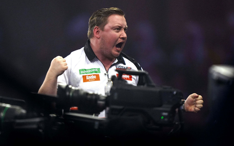 Martin Schindler trifft nun auf Ryan Searle. (Archivbild) - Foto: Bradley Collyer/PA/AP/dpa