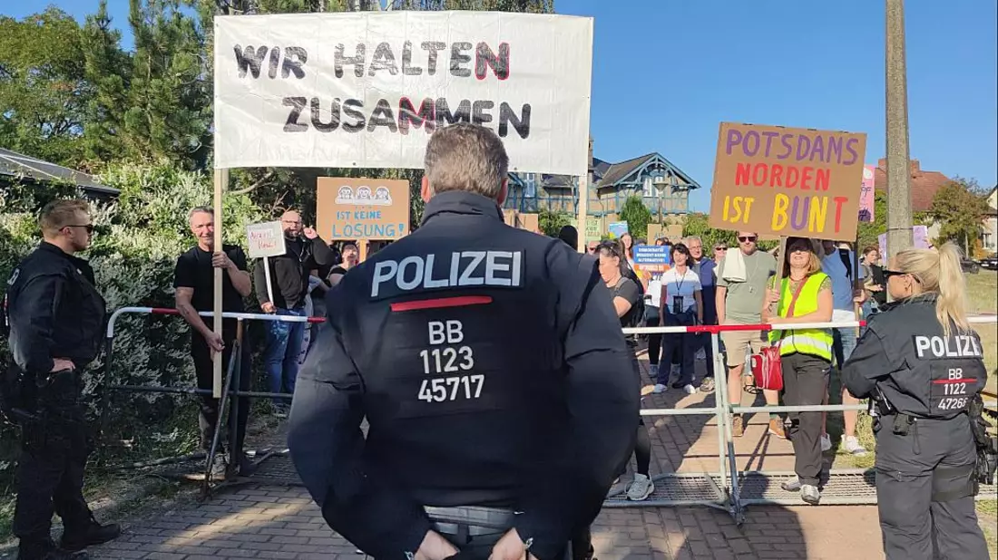 Demo gegen AfD-Wahlparty in Brandenburg (Archiv) - Bild: über dts Nachrichtenagentur