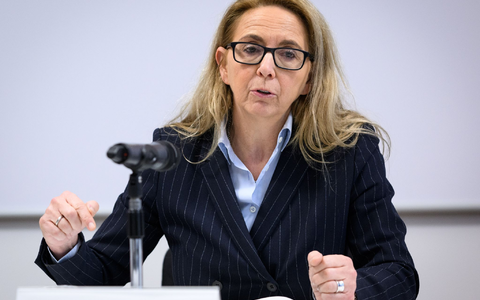 Polizeipräsidentin Barbara Slowik Meisel weist auf den hohen Anteil Jugendlicher bei Gewalttätern hin. (Archivbild) - Foto: Bernd von Jutrczenka/dpa