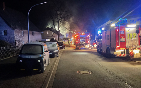 FW-DO: Brechten - Haus in Vollbrand - Foto: presseportal.de