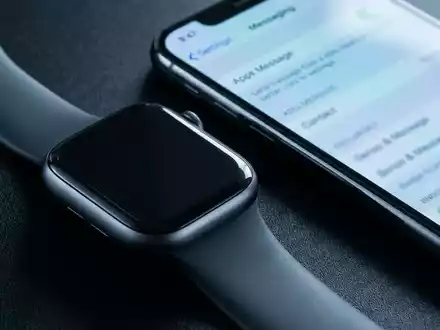 WhatsApp schließt gefährliche Apple-Watch-Sicherheitslücke - Foto: über boerse-global.de