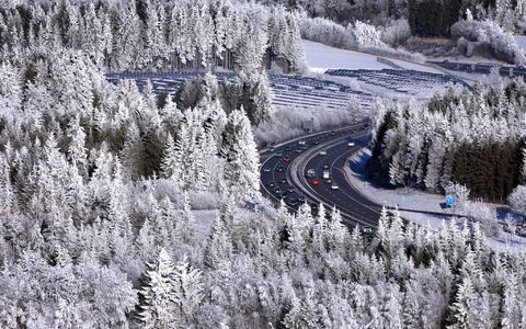 Die drei Weihnachtstage vom 24. bis 26. Dezember waren in Deutschland im Mittel so kalt wie seit dem Jahr 2010 nicht mehr.  - Foto: Karl-Josef Hildenbrand/dpa