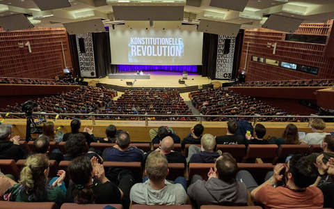 Der Kongress des Chaos Computer Clubs ist das größte Treffen der Hackerszene in Europa. - Foto: Georg Wendt/dpa