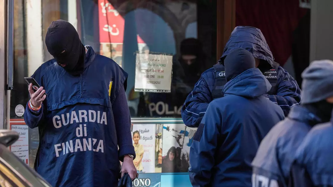 In Italien sind Ermittler gegen mutmaßliche Unterstützer der Hamas vorgegangen.  - Bild: Claudio Furlan/LaPresse via AP/dpa