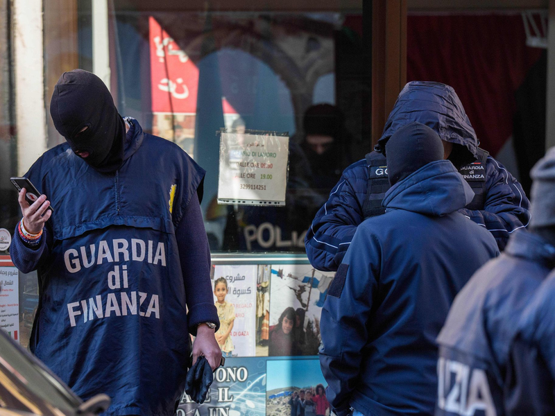 In Italien sind Ermittler gegen mutmaßliche Unterstützer der Hamas vorgegangen.  - Foto: Claudio Furlan/LaPresse via AP/dpa
