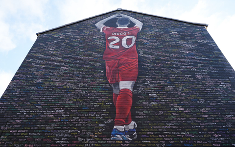 «Forever 20»: Liverpools Ex-Stürmer Diogo Jota starb im Sommer bei einem Autounfall. - Foto: Peter Byrne/PA Wire/dpa