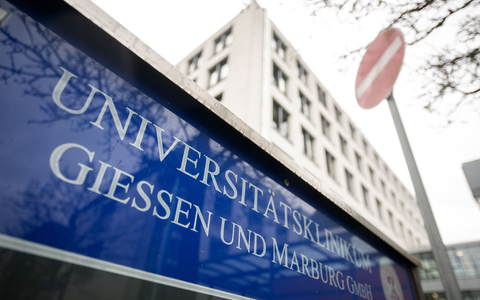 Ein Patient soll in einem psychischen Ausnahmezustand gewesen sein, als die Polizei eingriff. (Archivbild) - Foto: Sebastian Gollnow/dpa