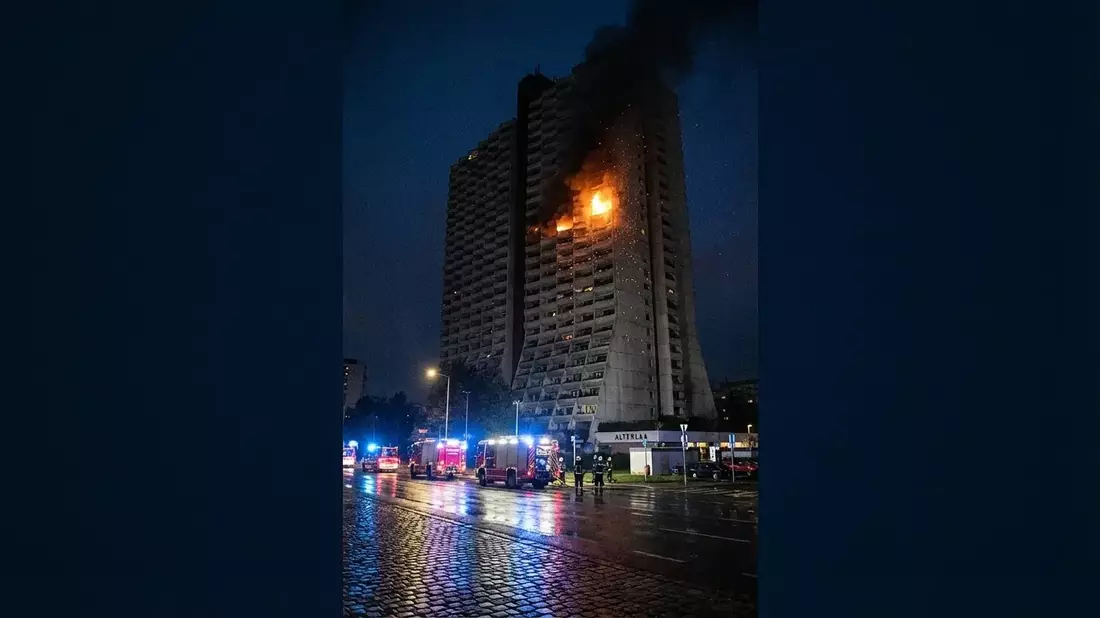 Wohnpark Alterlaa: Ein Toter bei verheerendem Hochhausbrand - Bild: über boerse-global.de