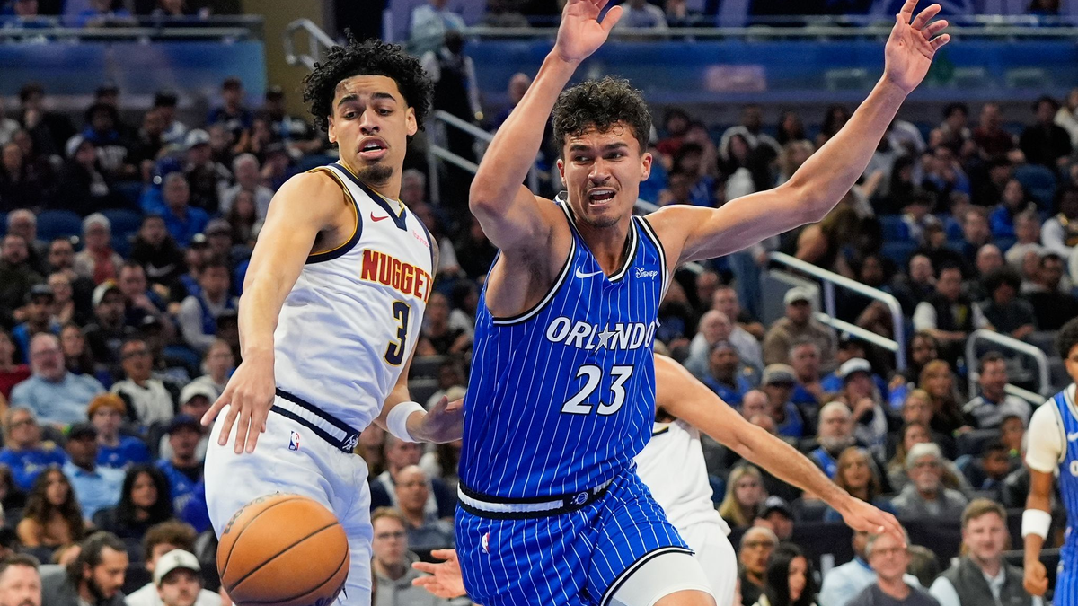 Tristan da Silva (r.) steuerte gute 17 Punkte zum Sieg seines Teams bei. - Foto: John Raoux/AP/dpa