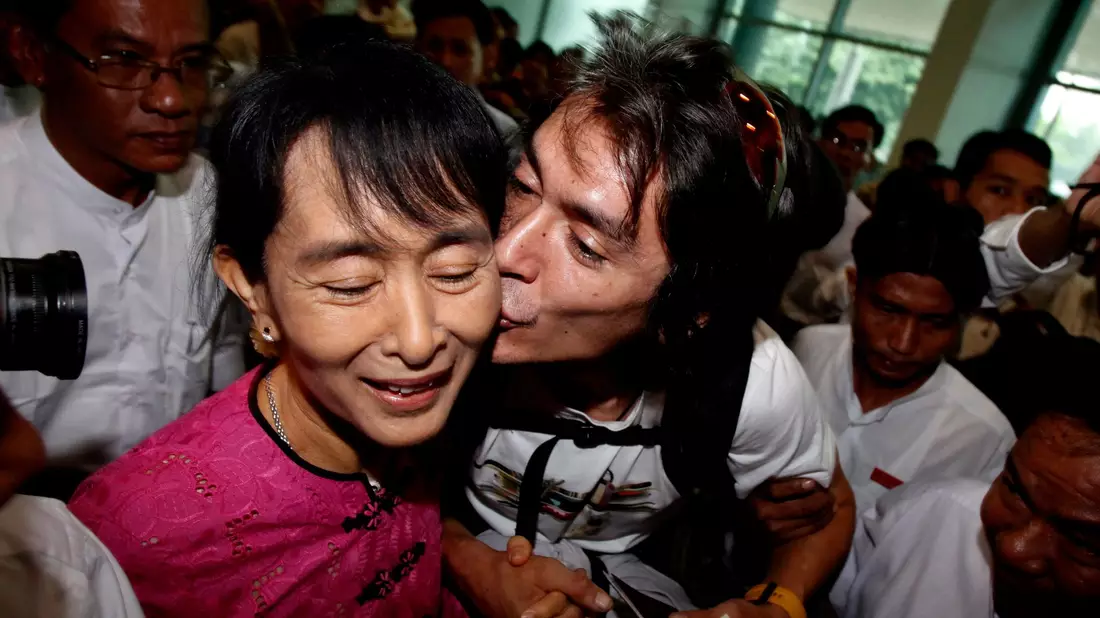 Kim Aris, der Sohn der inhaftierten Friedensnobelpreisträgerin Aung San Suu Kyi, wendet sich immer wieder mit Videos an die Öffentlichkeit. (Archivbild) - Bild: Nyein Chan Naing/dpa