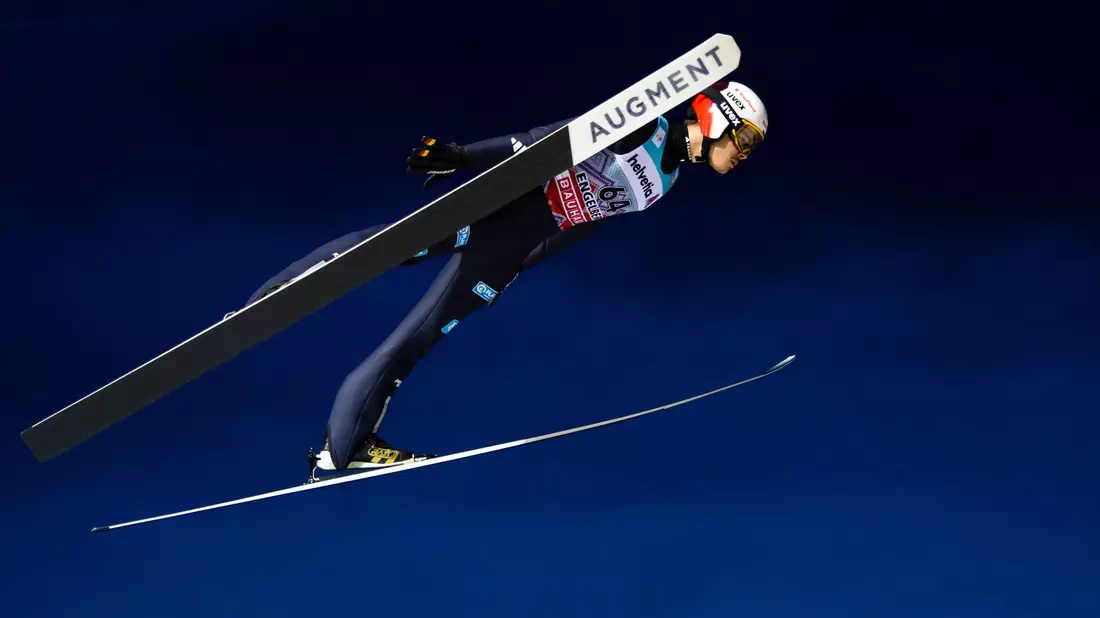 Philipp Raimund will auch bei der Tournee hoch hinaus. (Archivbild) - Bild: Philipp Schmidli/KEYSTONE/dpa