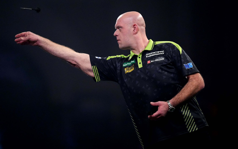 Van Gerwen präsentiert sich in exzellenter Form. - Foto: John Walton/PA/dpa