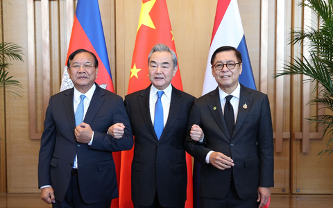 Der Konflikt zwischen Thailand und Kambodscha soll weiter entschärft werden. Das wurde bei Gesprächen in China vereinbart.  - Foto: Uncredited/Agence Kampuchea Press/AP/dpa