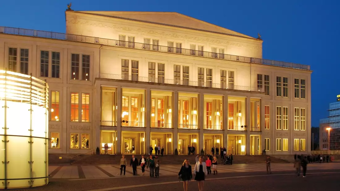 Die Oper Leipzig präsentiert das Klassikfestival LORTZING 26 mit zwei Opernpremieren, Audiowalk, Biedermeierfrühstück und Chorkonzerten / Exklusives Reiseangebot ist über die LTM GmbH buchbar - Bild: presseportal.de