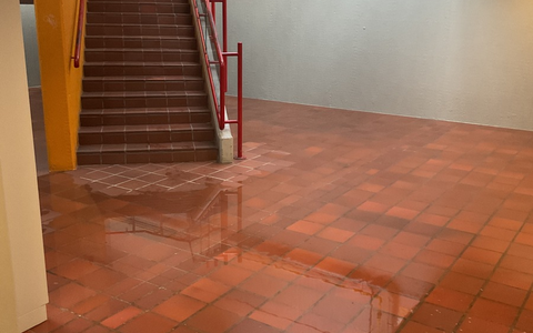 FW-HAAN: Gesamtschulgebäude nach Einbruch massiv beschädigt - Foto: presseportal.de