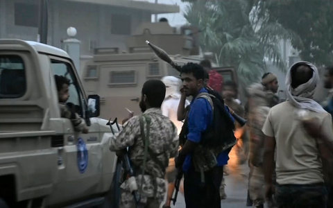 Die Separatisten des südlichen Übergangsrats (STC) werden von den Emiraten unterstützt. (Archivbild) - Foto: Uncredited/AP/dpa Die Separatisten des südlichen Übergangsrats (STC) werden von den Emiraten unterstützt. (Archivbild) - Foto: Uncredited/AP/dpa