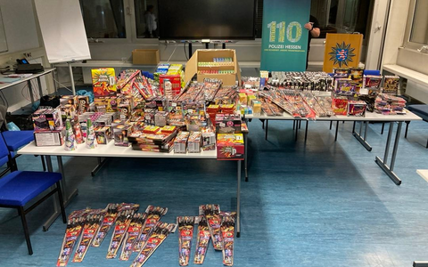 POL-DA: Rüsselsheim/Raunheim/Ginsheim-Gustavsburg: Polizei, Ordnungsämter und Stadtpolizeien kontrollieren Kioske - Feuerwerk, Raketen und kiloweise Tabak beschlagnahmt - Foto: presseportal.de