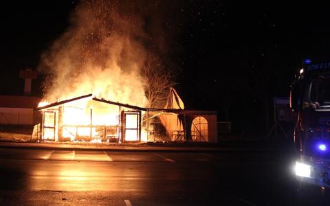 POL-MI: Ermittlungen nach Imbissbrand - Foto: presseportal.de