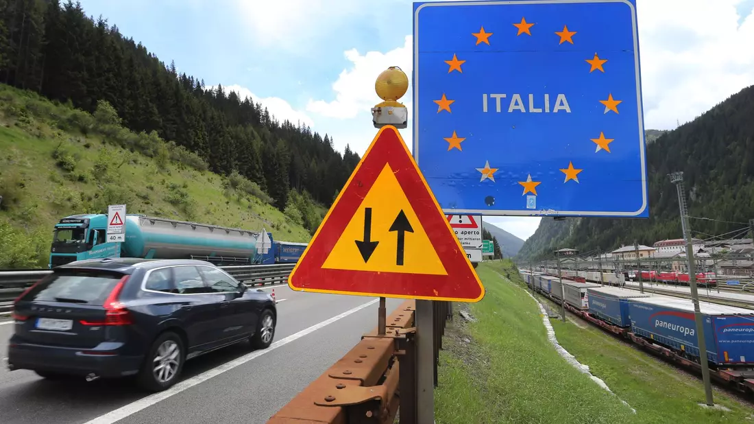 Die Tarife steigen bei fast allen Autobahnmauten in Italien um durchschnittlich 1,5 Prozent. (Symbolfoto) - Bild: Karl-Josef Hildenbrand/dpa/dpa-tmn