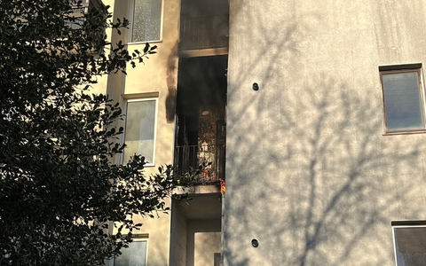 FW Bremerhaven: Küchenbrandbrand in Lehe - Balkonbrand greift auf Küche über - Foto: presseportal.de