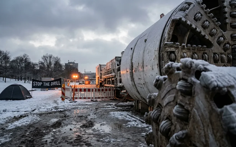 Westring-Baustelle: Aktivisten blockieren Bergung von Bohrkopf - Foto: über boerse-global.de