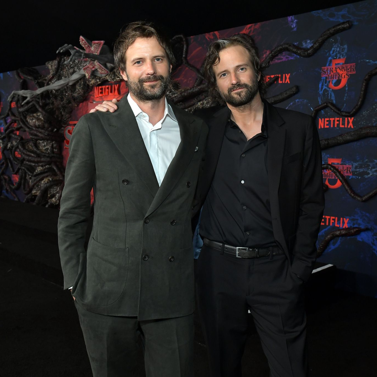 Die 41 Jahre alten Zwillingsbrüder Matt (links) und Ross Duffer sind die Schöpfer der Netflix-Kultserie «Stranger Things». (Archivbild) - Foto: -/Netflix/dpa