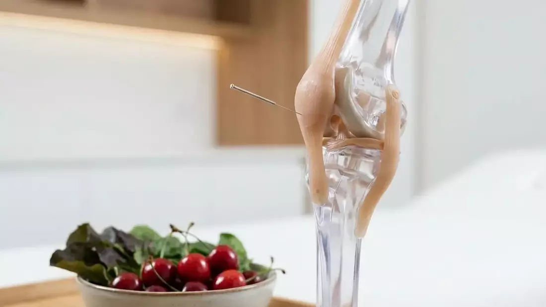 Akupunktur und Ernährung: Neue Leitlinien revolutionieren Arthrose-Therapie - Bild: über boerse-global.de