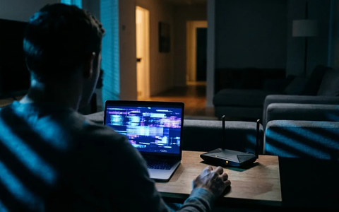 Frommer Legal: Neue Abmahnwelle trifft Streaming-Nutzer - Foto: über boerse-global.de