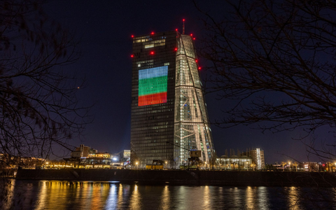 Willkommen Bulgarien im Club der Länder mit der Euro-Währung. - Foto: Helmut Fricke/dpa