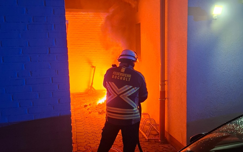 FW Bocholt: Einsatzreicher Start ins neue Jahr für die Bocholter Feuerwehr - Foto: presseportal.de